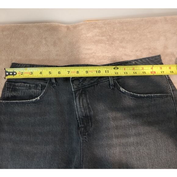 Good American Good 90s High Rise Black Distressed Frayed denim shorts size 10/30 - Picture 10 of 14